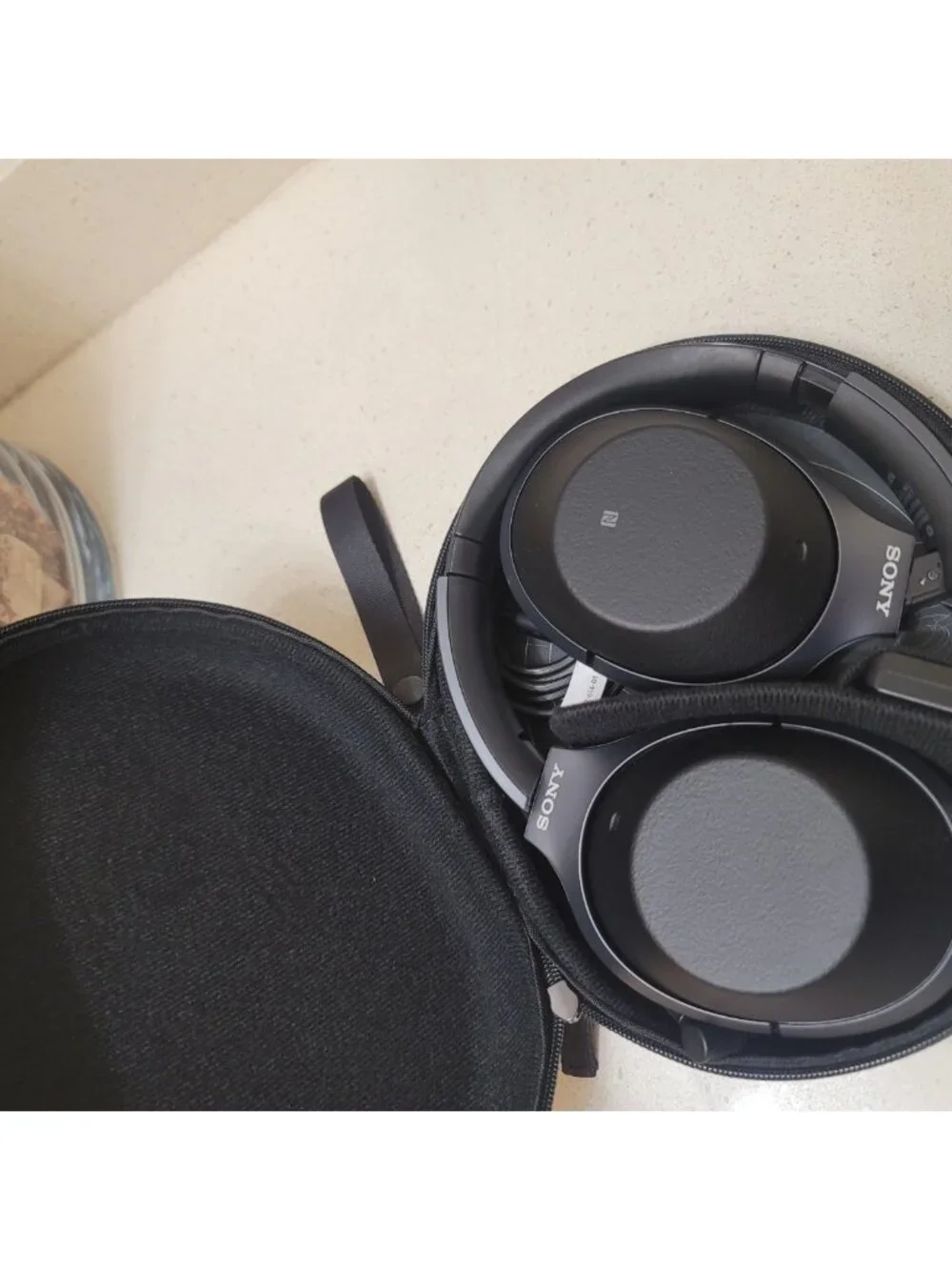 Sony WH-1000XM2 Wireless Noise Canceling Headphones - Black Excellent Condition
